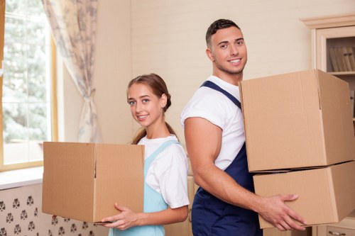 Soho removal truck hire planning for safe loading and transport
